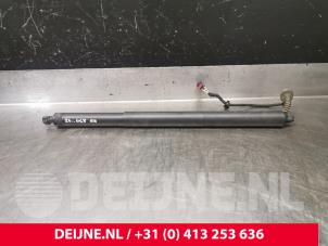 Porsche Taycan Gasdämpfer rechts hinten O241275 foto 2