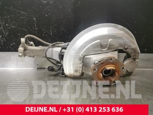 Gebruikte Asschenkel links-voor Porsche Taycan Cross Turismo (Y1B) 4S Performance Battery Plus Prijs € 423,50 Inclusief btw aangeboden door van Deijne Onderdelen Uden B.V.