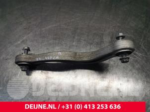 Porsche Taycan Draagarm boven links-achter O241318 foto 2