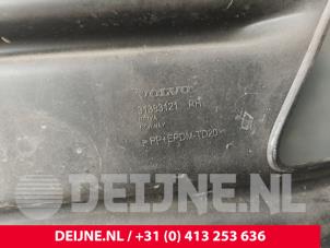 Volvo XC60 Bumper Rooster O241436 foto 3