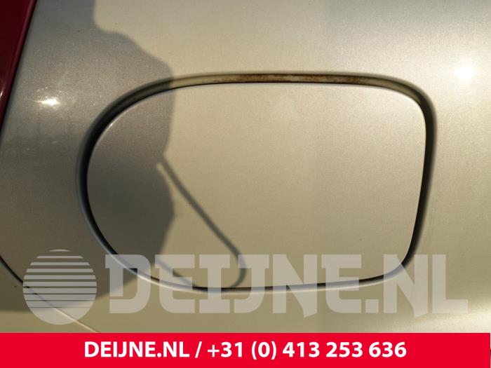 Volvo C30 Tankklappe O241524