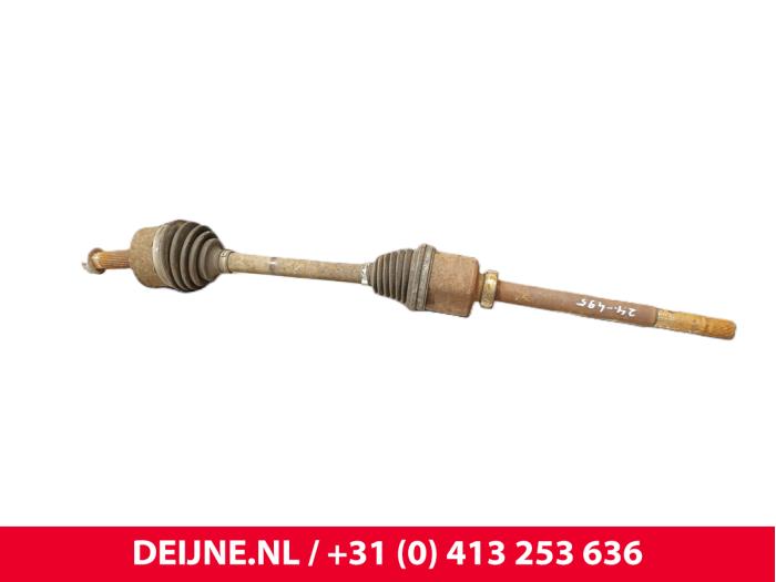 Gebruikte Aandrijfas rechts-voor Mercedes Vito (447.6) 1.6 111 CDI 16V Prijs € 175,45 Inclusief btw aangeboden door van Deijne Onderdelen Uden B.V.