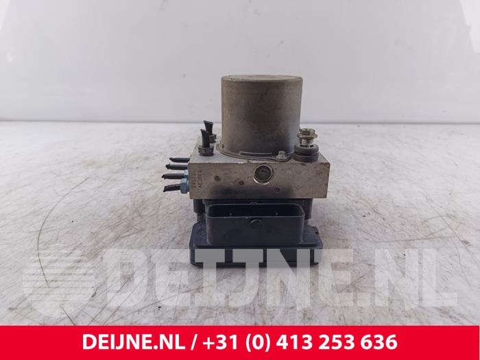 Gebruikte ABS Pomp Mercedes Vito (447.6) 1.6 111 CDI 16V Prijs € 84,70 Inclusief btw aangeboden door van Deijne Onderdelen Uden B.V.