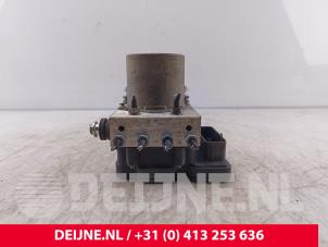 Mercedes Vito ABS Pumpe O241546 foto 2