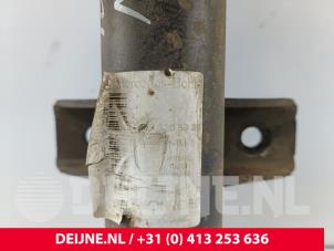 Mercedes Vito Schokdemperpoot links-voor O241580 foto 2
