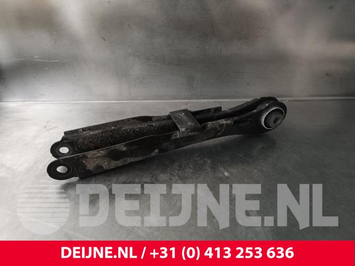 Volvo V60 Draagarm onder links-achter O241604