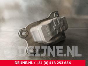 Volvo XC60 Motorsteun O241629 foto 3