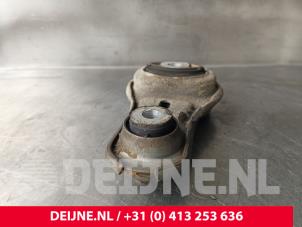 Mercedes Vito Motorsteun O241637 foto 3