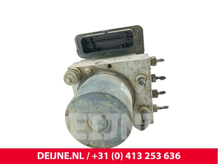 Peugeot Expert ABS pump O241652