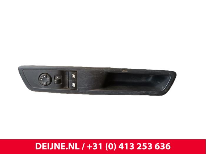 Peugeot Expert Electric window switch O241668