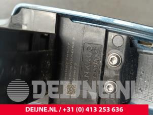 Lynk & Co 01 Portiergreep 4Deurs rechts-voor O241703 foto 3