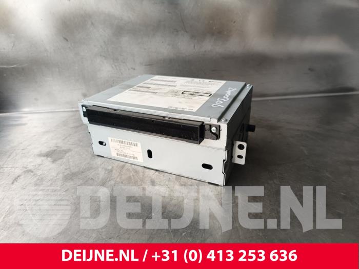 Volvo V40 CD Speler O241719