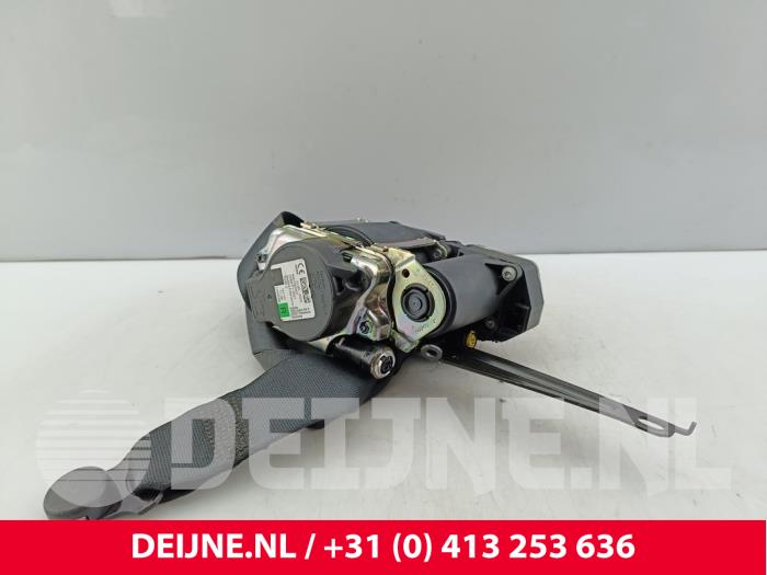 Porsche Taycan Front seatbelt, right O241733