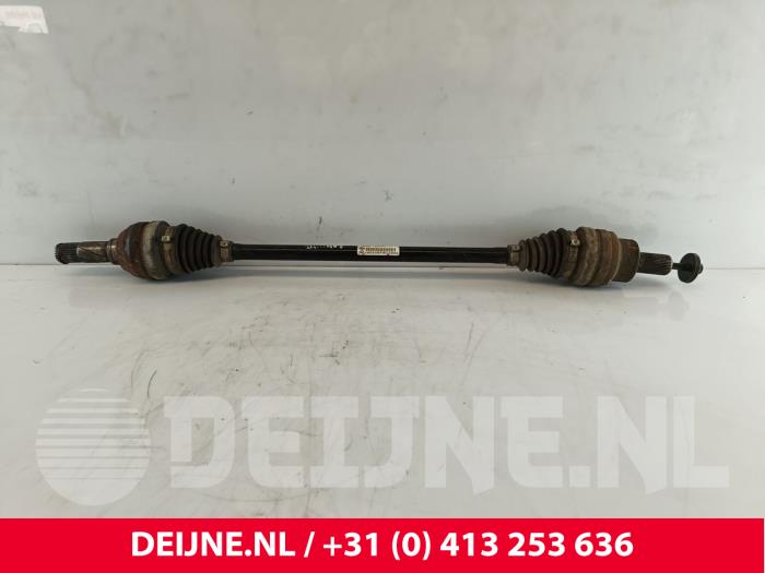 Gebruikte Aandrijfas links-achter Volvo S60 I (RS/HV) 2.5 R Turbo 20V Prijs € 100,00 Margeregeling aangeboden door van Deijne Onderdelen Uden B.V.