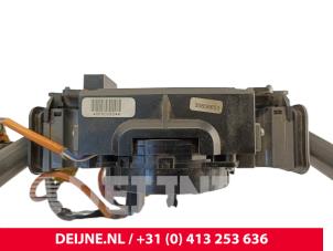 Volvo S60 Steering column stalk O241760 photo 3