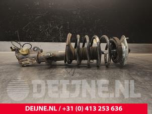 Volvo S60 Schokdemperpoot links-voor O241793 foto 2