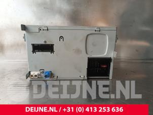 Volkswagen Transporter Display Multi Media control unit O241825 photo 3