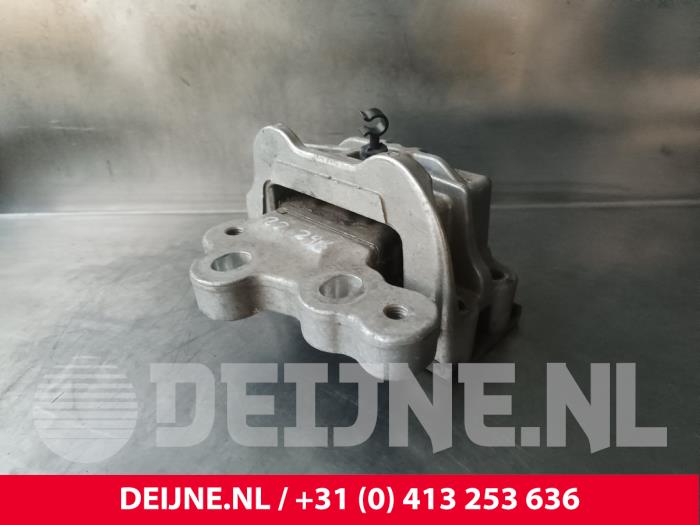 Ford Transit Custom Motorsteun O241852