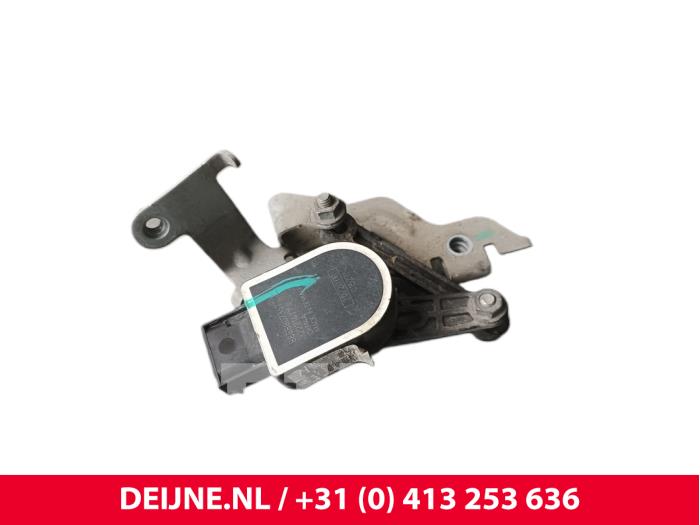 Lynk & Co 01 Xenon Höhenregler O241892
