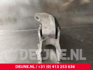 Volvo V60 Engine mount O241915 photo 3