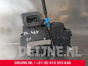 Porsche Taycan Deurslot Mechaniek 4Deurs links-voor O241916 foto 3