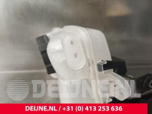 Volvo XC60 Ausgleichsbehälter O241943 foto 3