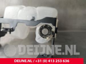 Volvo XC60 Ausgleichsbehälter O241943 foto 4