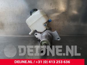 Volkswagen Crafter Master cylinder O241962 photo 3