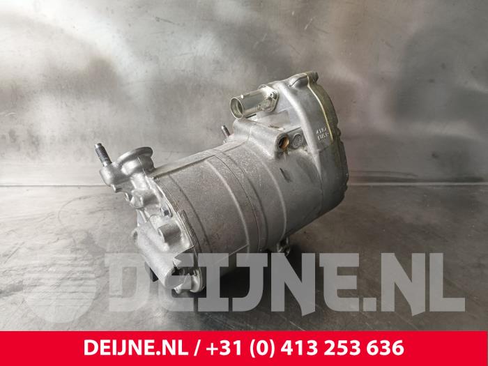 Gebruikte Aircopomp Volvo V60 II (ZW) 2.0 T8 16V Recharge AWD Prijs € 700,00 Margeregeling aangeboden door van Deijne Onderdelen Uden B.V.