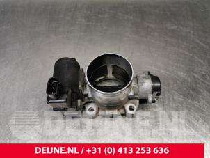 Gebruikte Gasklephuis Toyota HiAce II 2.5 D4-D 117 Kat. Prijs € 60,50 Inclusief btw aangeboden door van Deijne Onderdelen Uden B.V.