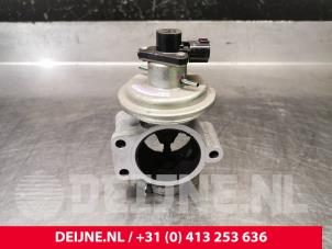 Toyota Hiace EGR Klep O241975 foto 2