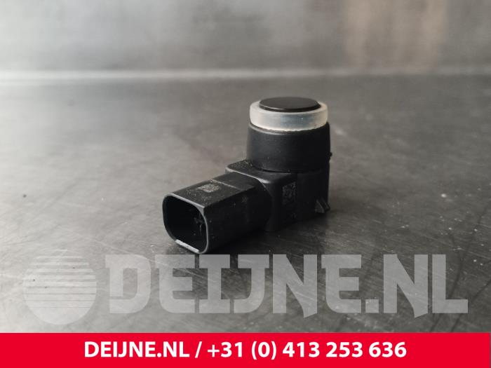 Gebruikte Sensor PDC Opel Combo 1.3 CDTI 16V Prijs € 36,30 Inclusief btw aangeboden door van Deijne Onderdelen Uden B.V.