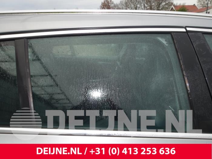 Volvo V60 Türscheibe 4-türig rechts hinten O242105