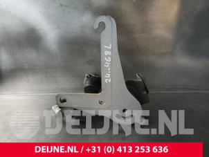 Porsche Taycan Support (miscellaneous) O242142 photo 2