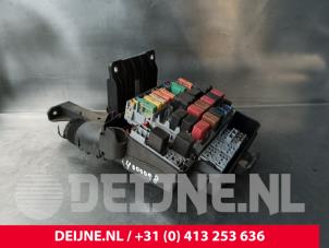 Iveco New Daily Zekeringkast O242161 foto 2