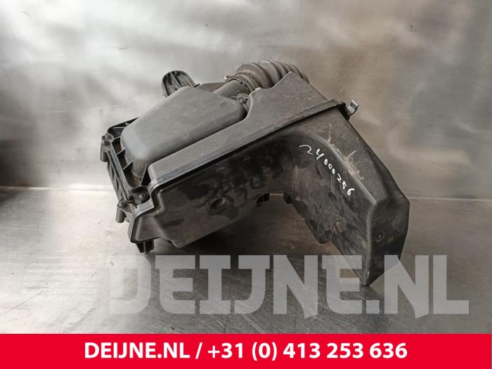 Volvo V70 Luftfiltergehäuse O242189