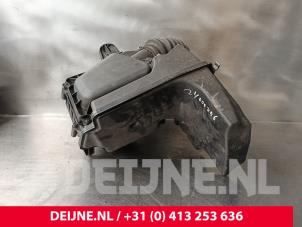 Gebruikte Luchtfilterhuis Volvo V70 (BW) 2.0 16V Prijs € 40,00 Margeregeling aangeboden door van Deijne Onderdelen Uden B.V.