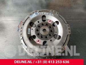 Gebruikte Dynamo Volvo V60 II (ZW) 2.0 T8 16V Recharge AWD Prijs € 400,00 Margeregeling aangeboden door van Deijne Onderdelen Uden B.V.