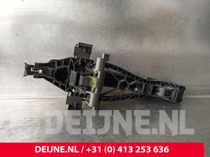 Volvo V70 Portiergreep 4Deurs rechts-achter O242208 foto 2