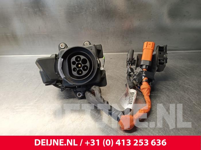 Volvo V60 Oplaadpunt stekker aansluiting O242210