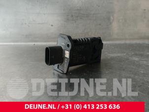 Gebruikte Luchtmassameter Volvo V60 II (ZW) 2.0 B3 16V Mild Hybrid Prijs € 20,00 Margeregeling aangeboden door van Deijne Onderdelen Uden B.V.