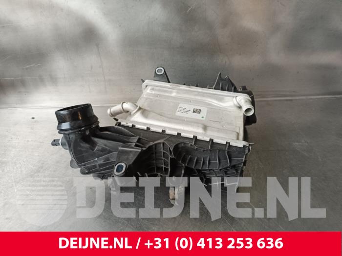 Gebruikte Intercooler Volvo XC60 II (UZ) 2.0 B4 16V Mild Hybrid AWD Prijs € 175,00 Margeregeling aangeboden door van Deijne Onderdelen Uden B.V.