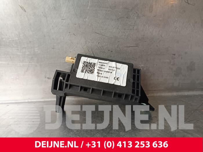 Lynk & Co 01 Antennenverstärker O242251