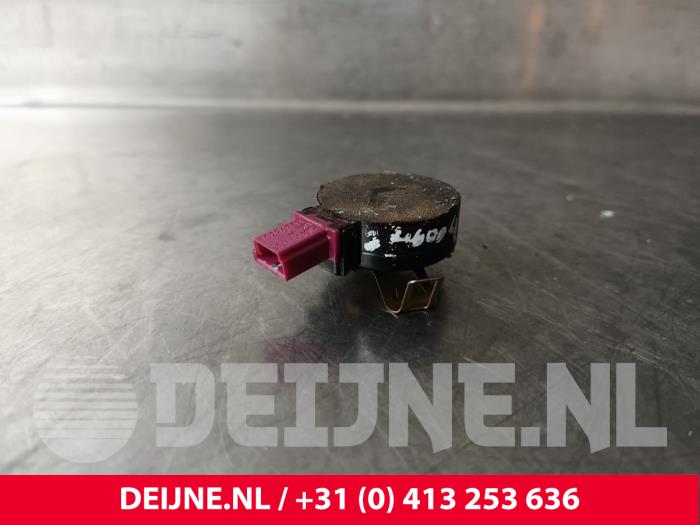 Lynk & Co 01 Regensensor O242255