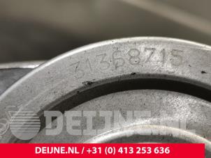 Volvo XC60 Extra waterpomp O242266 foto 4
