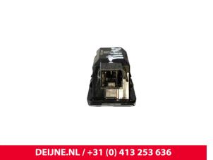 Lynk & Co 01 LED lamp O242290 foto 3