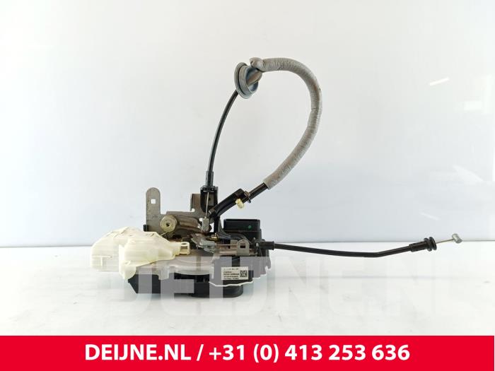 Volvo V40 Türschlossmechanik 4-türig links hinten O242311