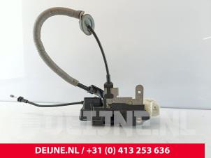 Volvo V40 Deurslot Mechaniek 4Deurs links-achter O242311 foto 2
