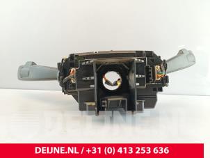 Volvo V40 Steering column stalk O242354 photo 2