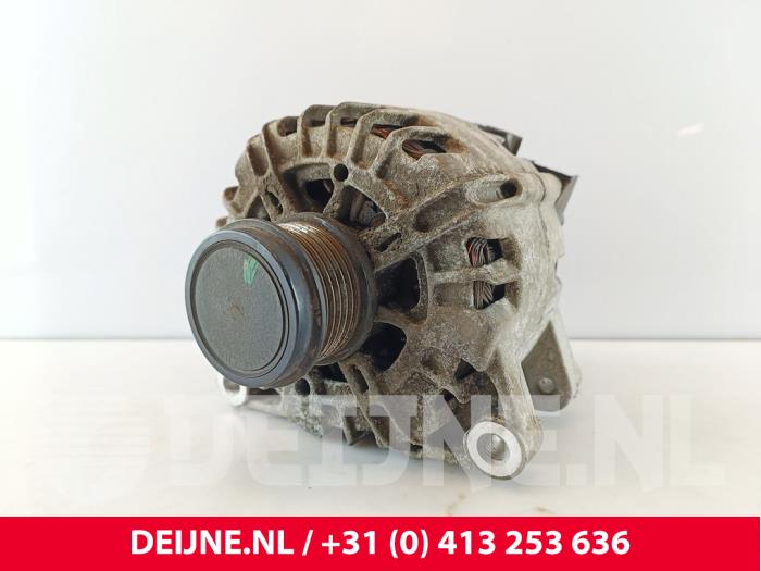 Volvo V40 Dynamo O242357